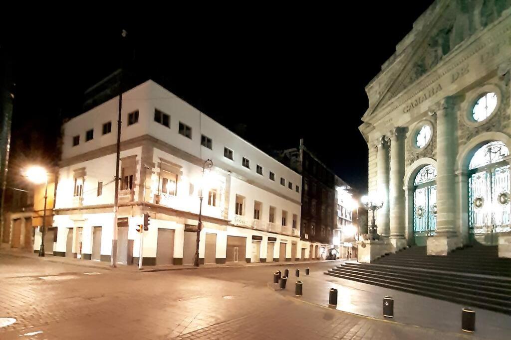 120 LOFT C/TINA HIDROMASAJE CDMX CENTRO HISTORI - Housity