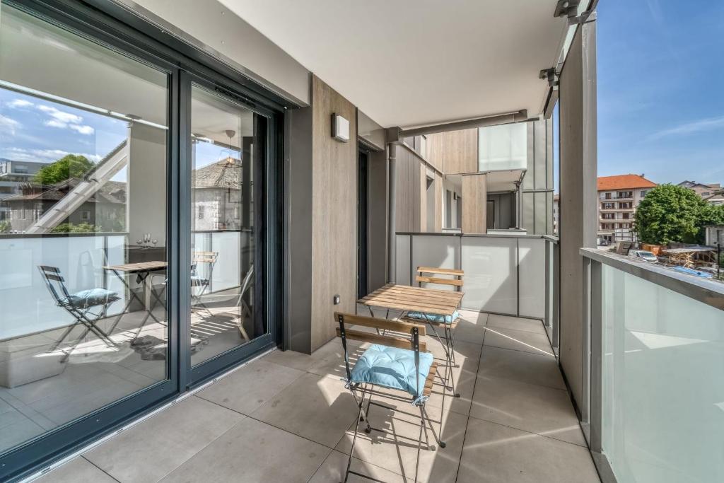 Balkón alebo terasa v ubytovaní Emergence - Beautiful studio for 2 people balcony and garage