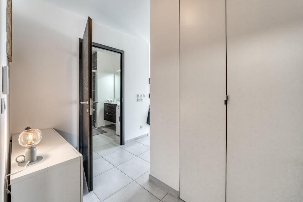 Kúpeľňa v ubytovaní Emergence - Beautiful studio for 2 people balcony and garage