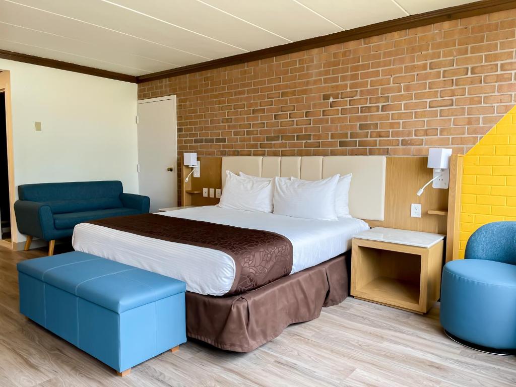 Postel nebo postele na pokoji v ubytování Split Rock Resort