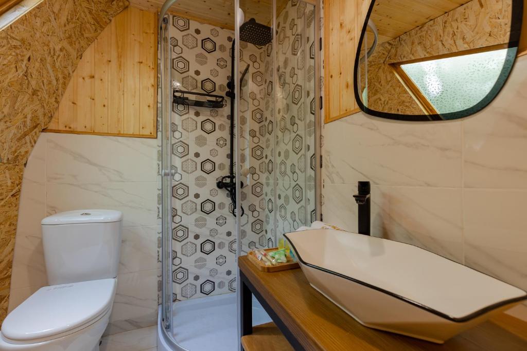 Koupelna v ubytování Glamping Martini Kvariati