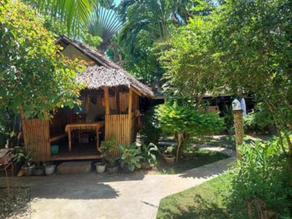 Un jardín fuera de Stevrena Accommodations