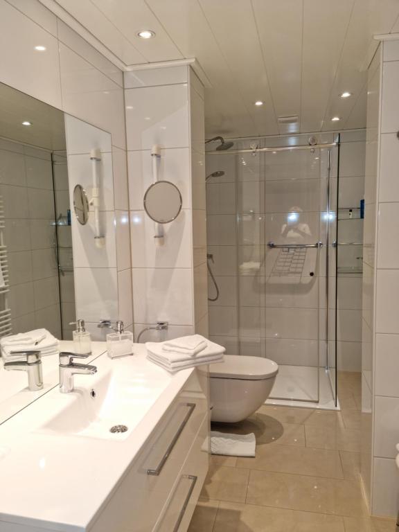 Koupelna v ubytování Hotel Rebstock