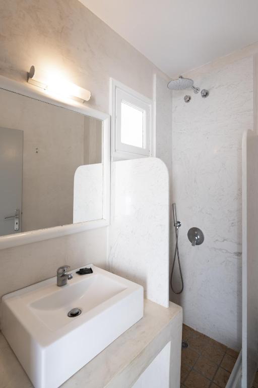 Bagno di Hotel Goulielmos