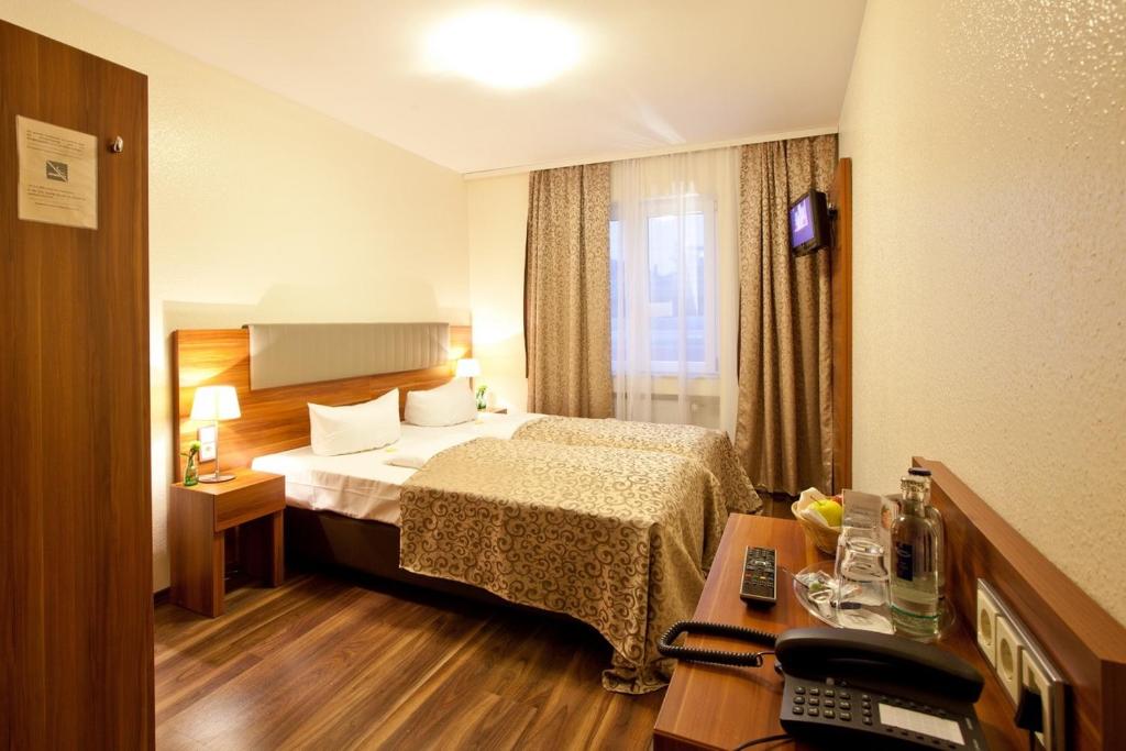 Hotel Frankfurt Messe - Resim 16