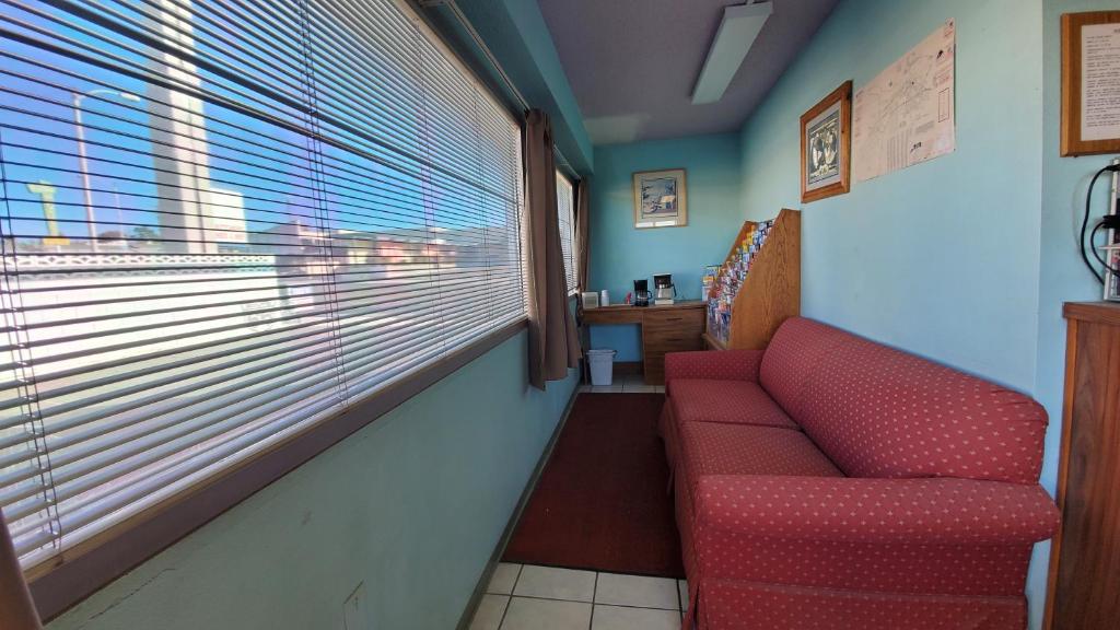 Star Inn On Route 66, Barstow photo