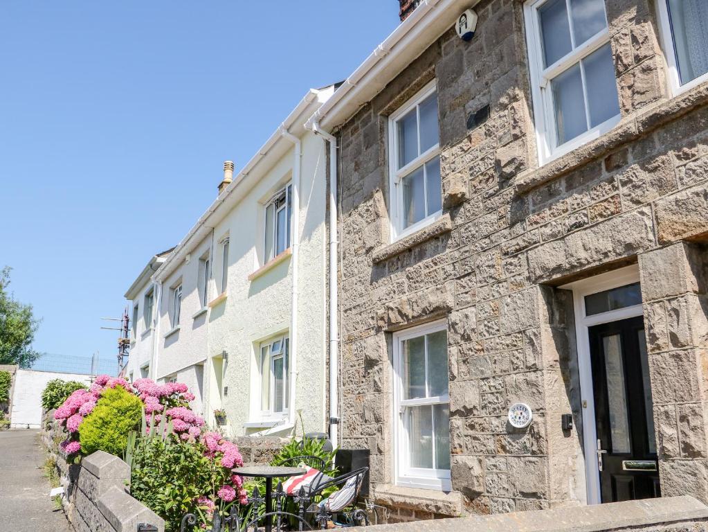 Mazey Cottage, Penzance (updated prices 2024)
