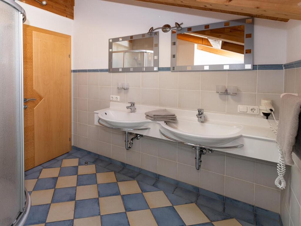 Koupelna v ubytování Bidner, Appartements