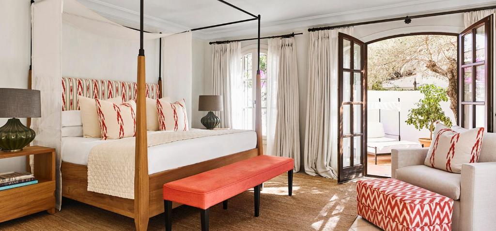 
Two-Bedroom Villa with Private Pool
