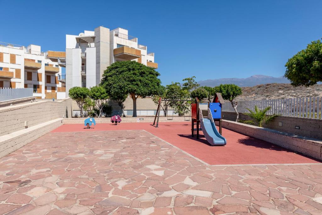 LA TERRAZA LOS MARTINES - by MEDANO4YOU, El Médano – Updated ...
