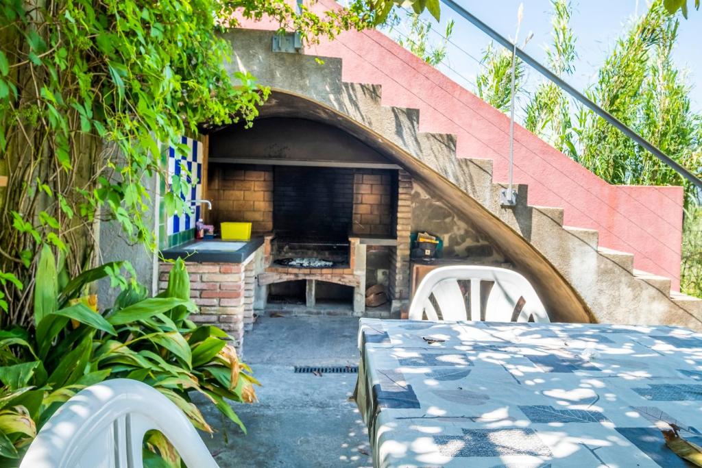 Masia Rural Can Lluci para 14 pax con Piscina y Barbacoa a ...