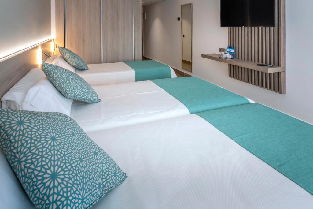 4R Casablanca Playa - Triple Room With Side Sea View (3 Adults)