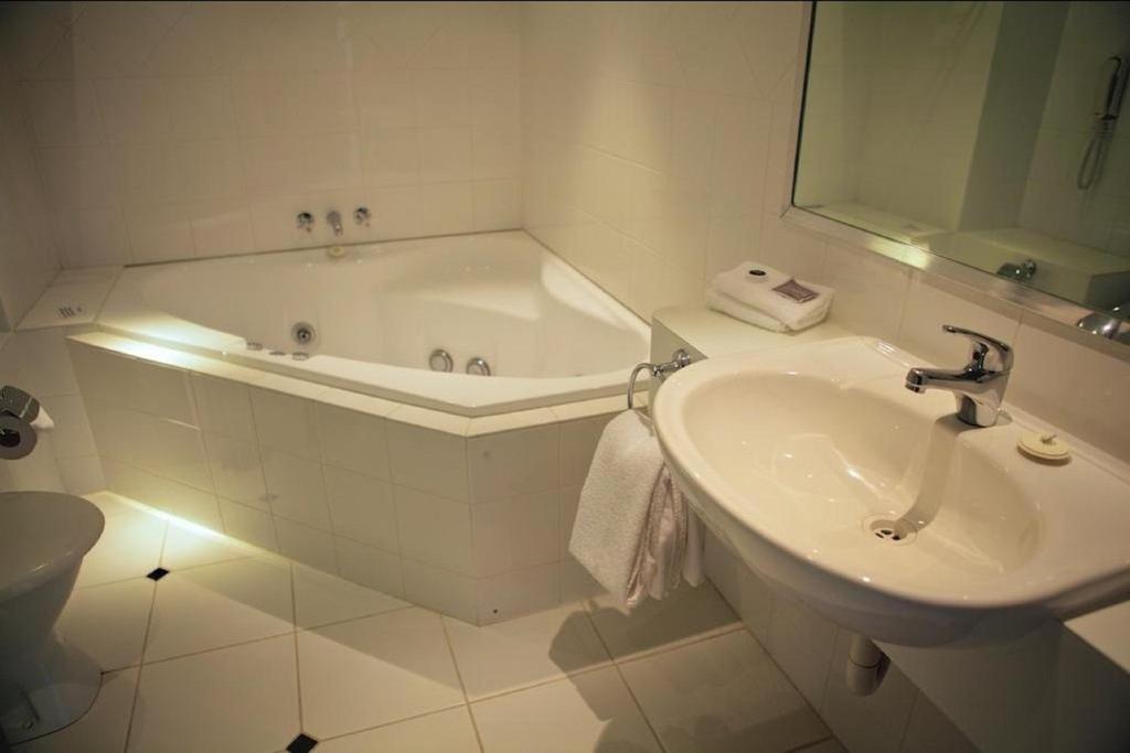 The Devon Hotel A Heritage Hotel - Resim 35