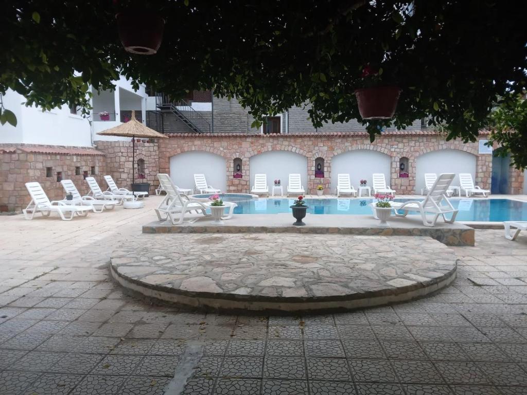 Kép Central and Comfortable Apartment with Shared Pool near Beach in Bodrum szállásáról Bodrumban a galériában