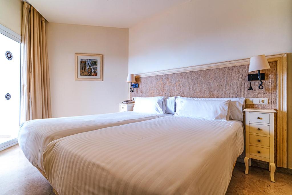 Kép Aparthotel Cordial Mijas Golf szállásáról Mijasban a galériában