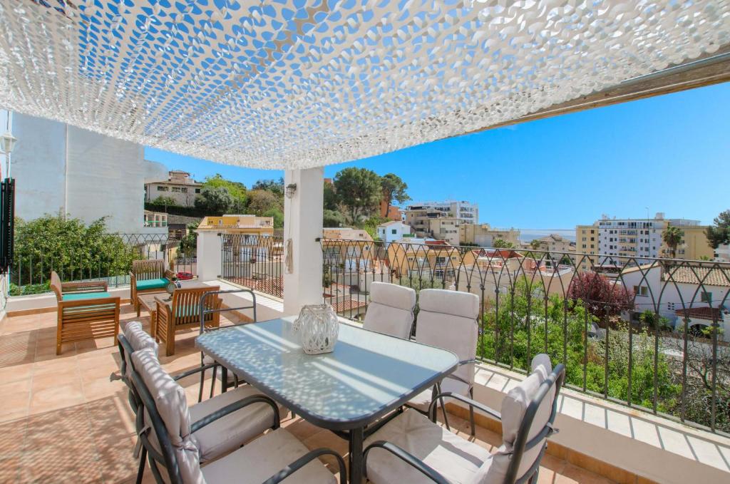 Balkón nebo terasa v ubytování YourHouse Ca Na Salera villa