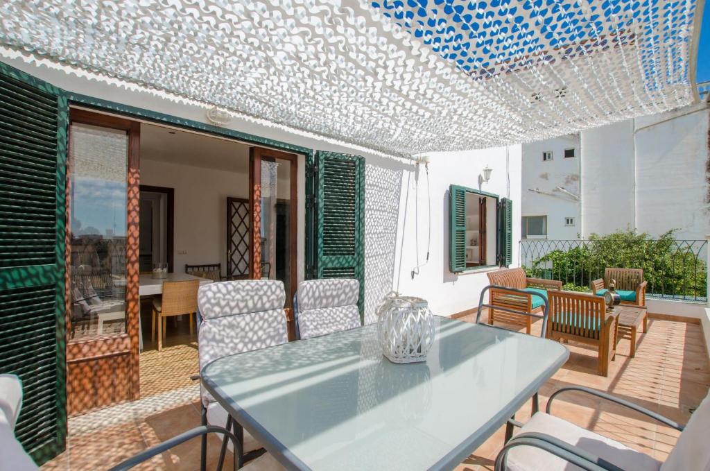 Posezení v ubytování YourHouse Ca Na Salera villa