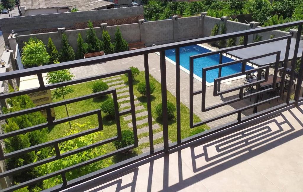 Bazén v ubytování Vinum Hotel nebo v jeho okolí