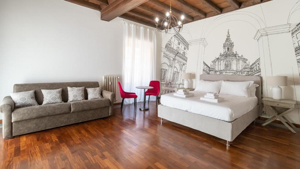 Łóżko lub łóżka w pokoju w obiekcie Italianway - Barberini Elegantia Apartments Roma