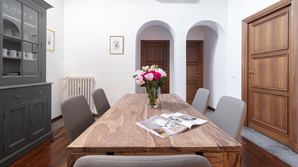 Część wypoczynkowa w obiekcie Italianway - Barberini Elegantia Apartments Roma