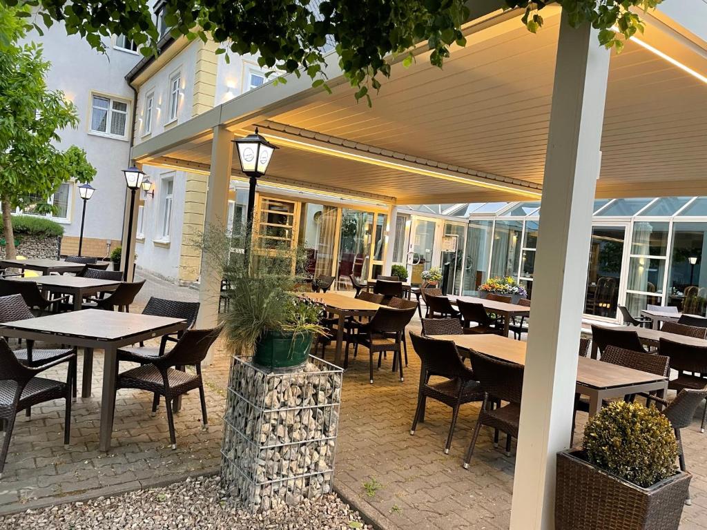 Restoran või mõni muu söögikoht majutusasutuses Hotel-Gasthof Hüttensteinach
