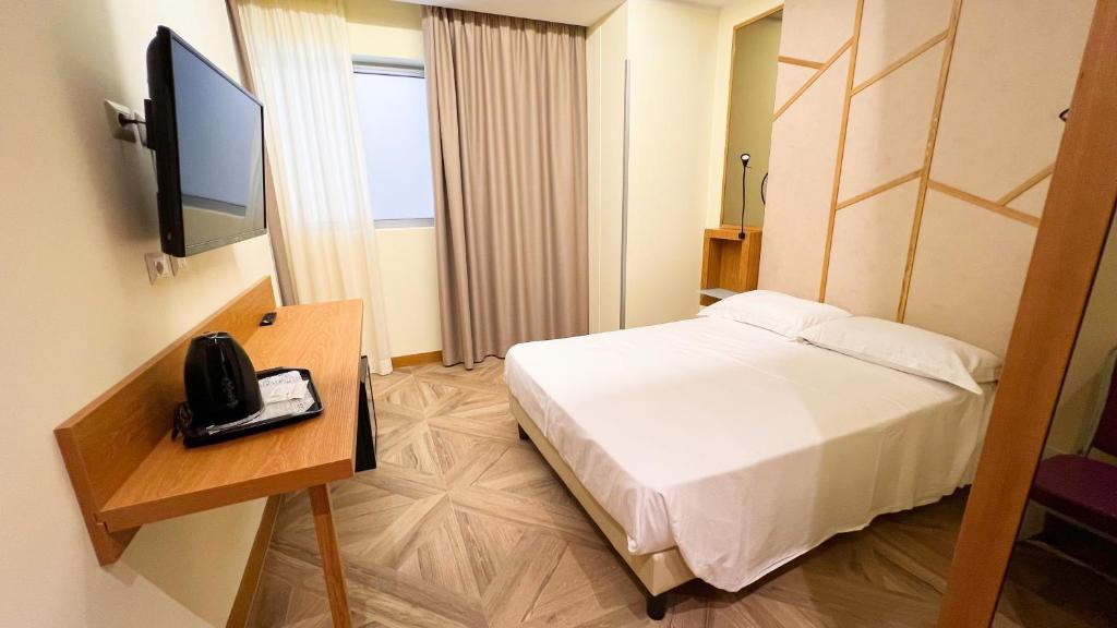 
Economy Double Room
