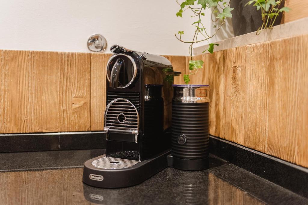 Set per la preparazione di tè e caffè presso Ferienwohnung Waldgarten