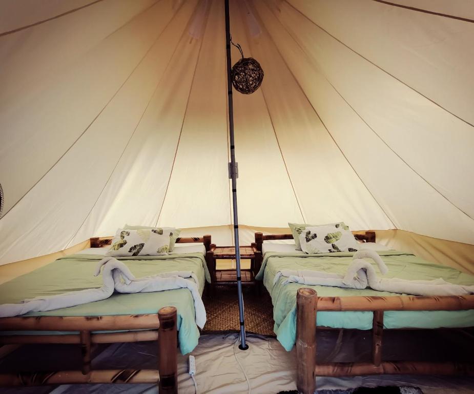 Postel nebo postele na pokoji v ubytování Glamping Alona