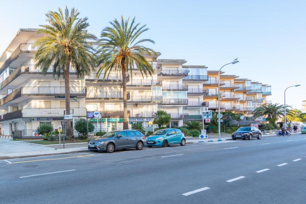 Fotografia z galérie ubytovania SAND1-Apartamento en la playa, CÉNTRICO, PARKING y CLIMA v destinácii Roses