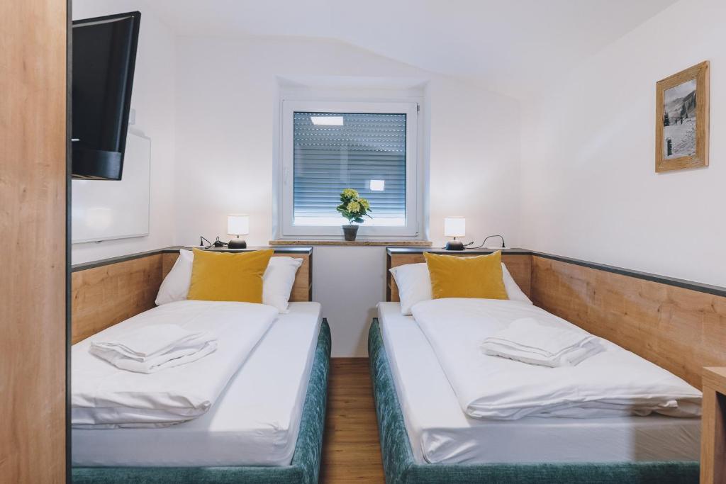 Posteľ alebo postele v izbe v ubytovaní Spa Chalet by we rent