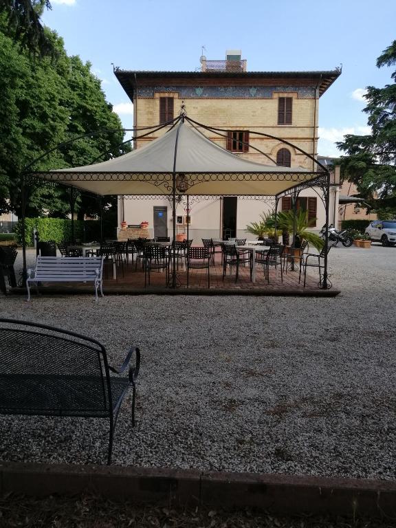 Villa Raffaello Park Hotel - Resim 43