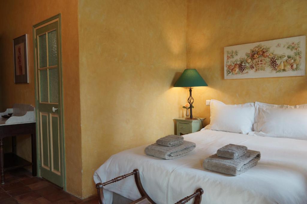 Postel nebo postele na pokoji v ubytování Maison en Provence