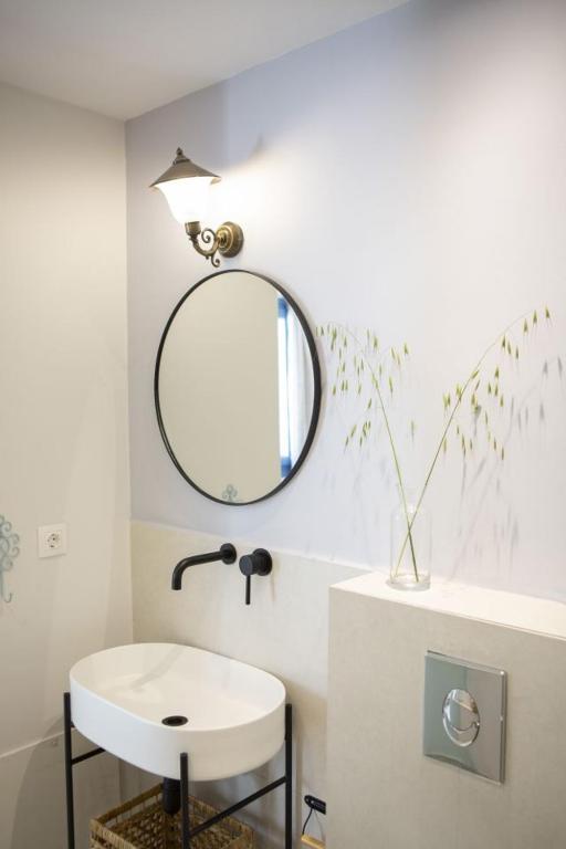 Kúpeľňa v ubytovaní Edward Art Boutique Hotel