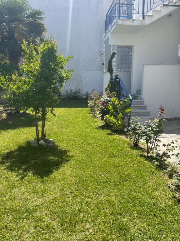 Vonkajšia záhrada v ubytovaní Maria Paradise
