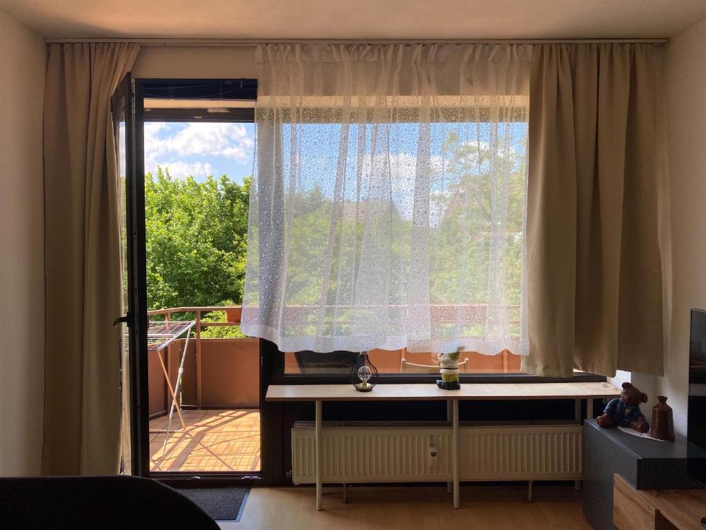 Foto da galeria de Schöne, möblierte Wohnung mit Balkon und Tiefgarage em Dusseldorf