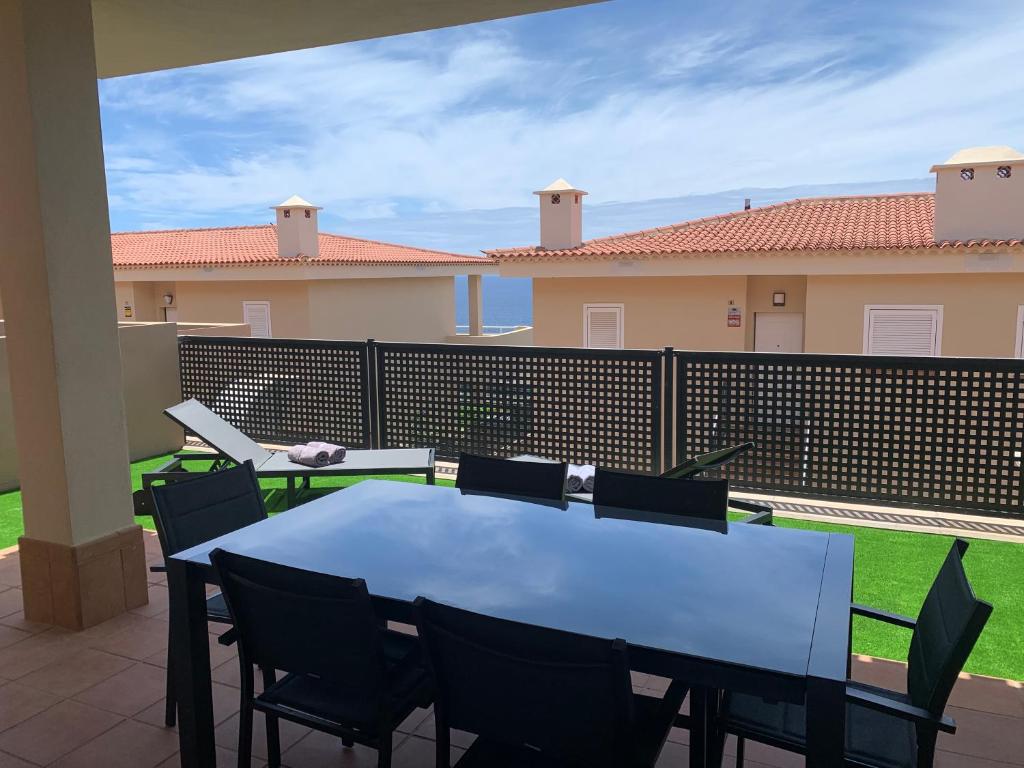 Balkón alebo terasa v ubytovaní OZEAN SUNSET HOUSE