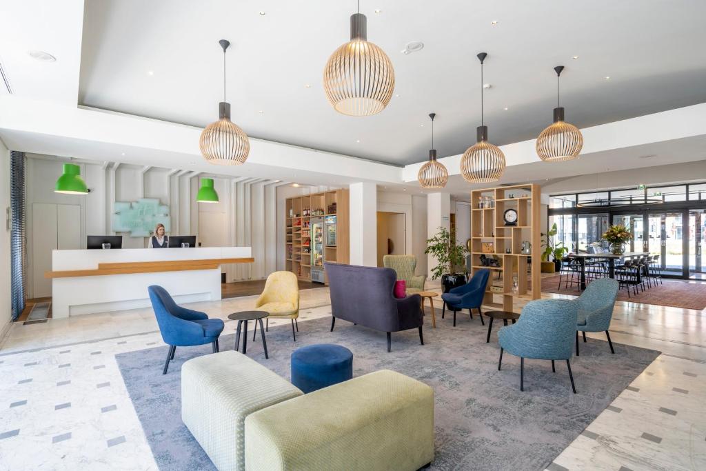 Posezení v ubytování Holiday Inn Hasselt by IHG