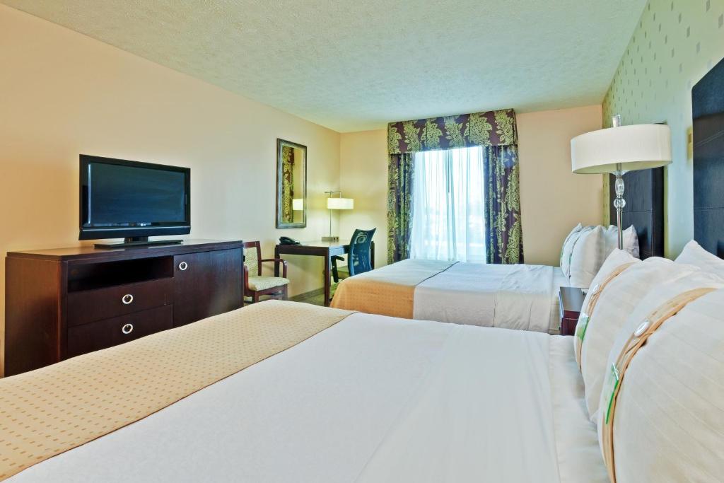 Holiday Inn Bloomington-University Area, an IHG Hotel - 