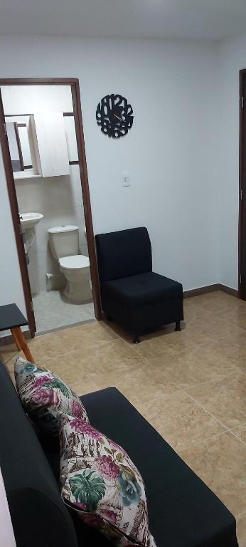 Posezení v ubytování Cómodo apartaestudio con excelente ubicación