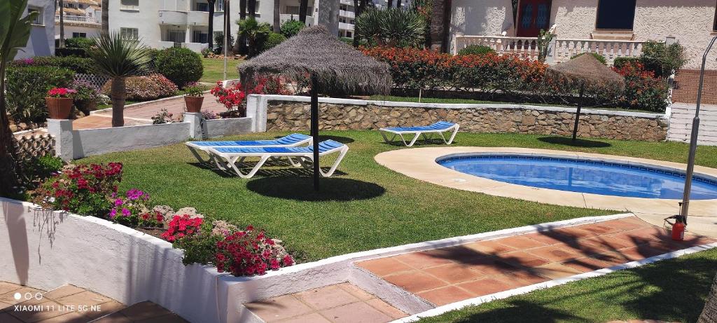 Bazén v ubytovaní AlgaidaBeach-PaseoLitoral alebo v jeho blízkosti