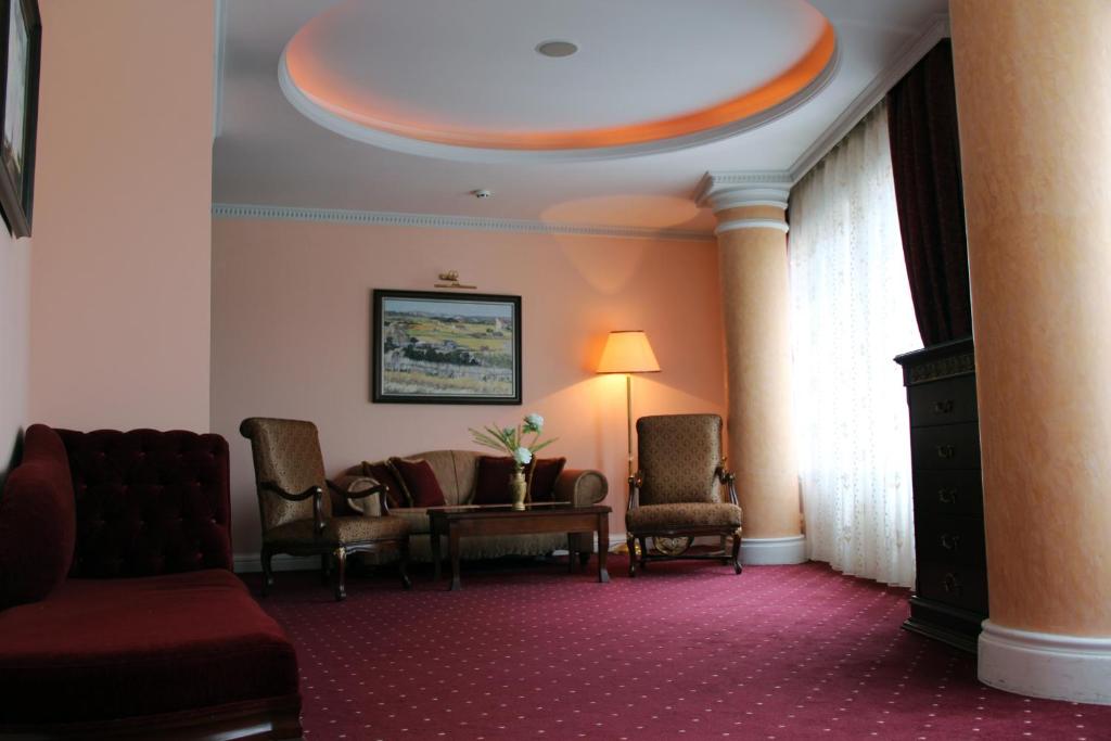 Posezení v ubytování Stone Bridge Hotel