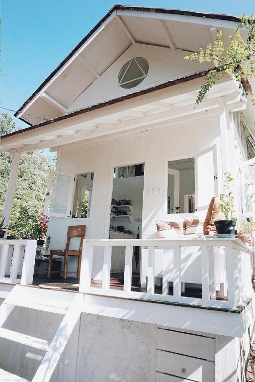 Samadhi Sunrise Temple villa