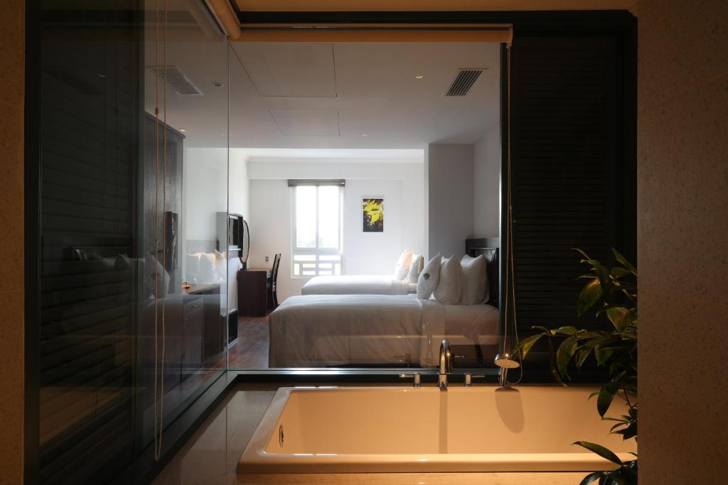 D'espagne Với Minibar Miễn Phí