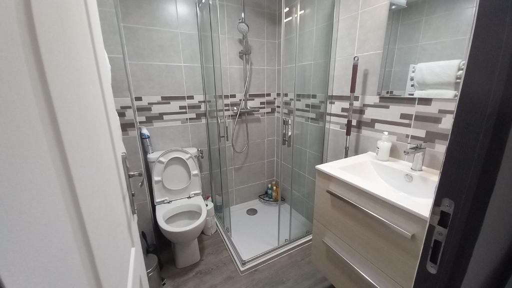 Kúpeľňa v ubytovaní Saint-flour appartement au cœur de la ville