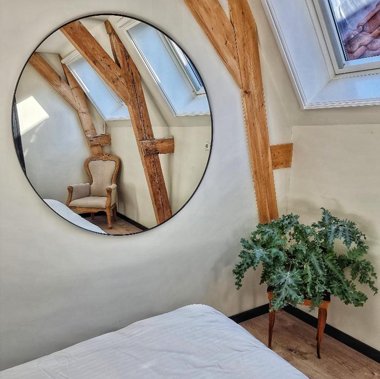 Postel nebo postele na pokoji v ubytování Elf bed and breakfast