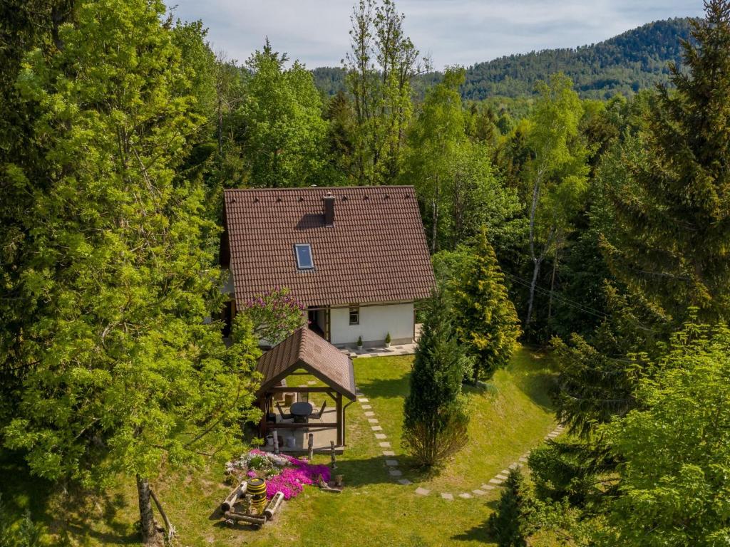 Fotografia z galérie ubytovania Detached house at 100m distance of the lake v destinácii Lokve
