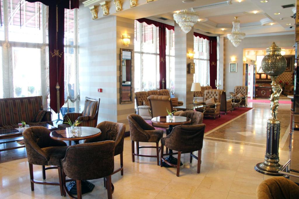 Posezení v ubytování Stone Bridge Hotel