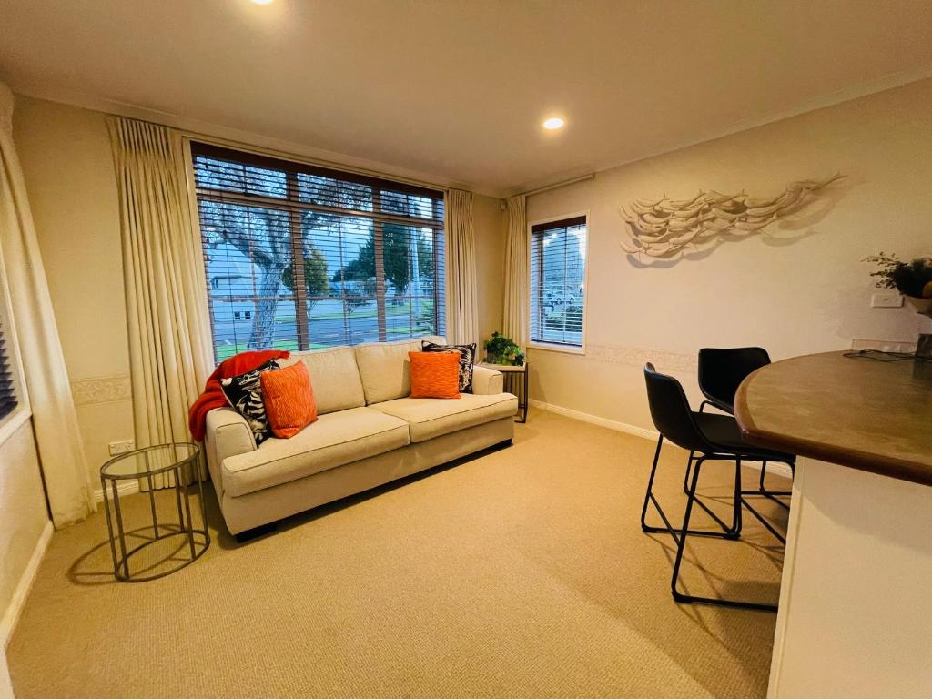 TAURANGA CITY CBD 5TH AVE Elegant Entire Home - Resim 11
