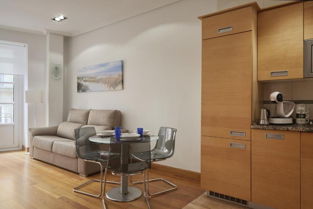 Kuchyňa alebo kuchynka v ubytovaní Itsaskirri - Basque Stay