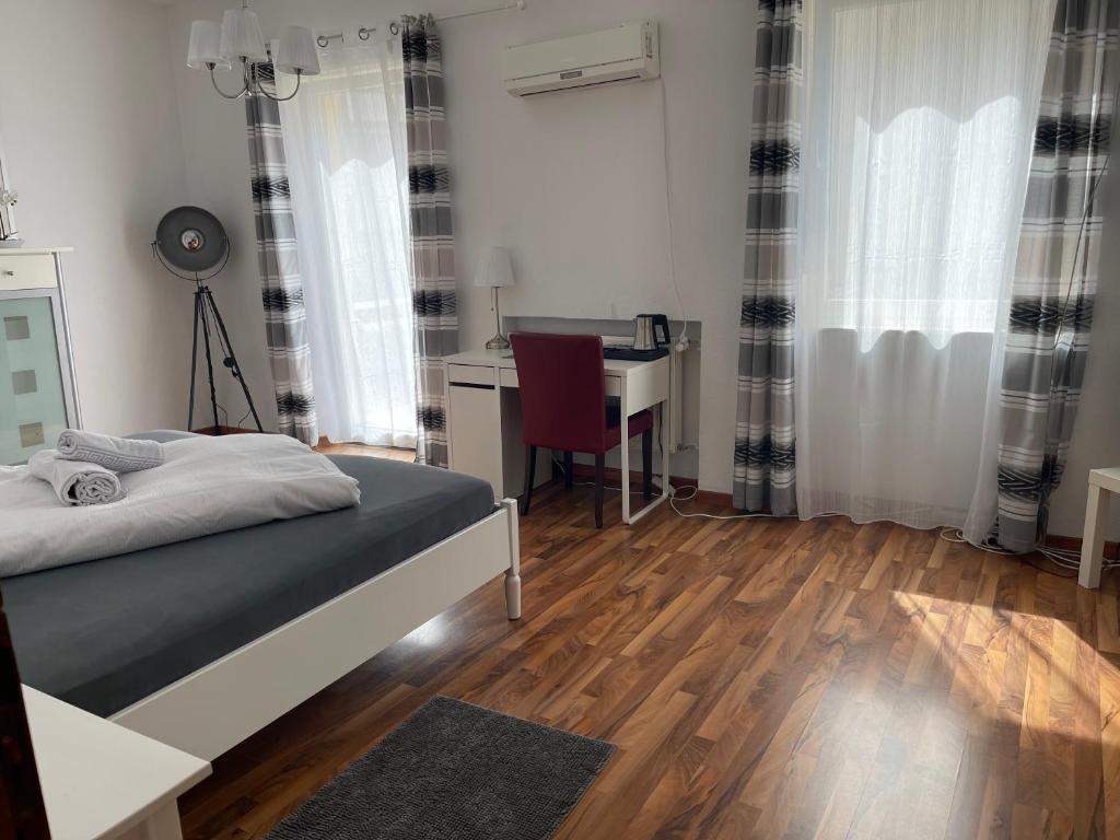 Postel nebo postele na pokoji v ubytování Hotel Schweizer Stubb